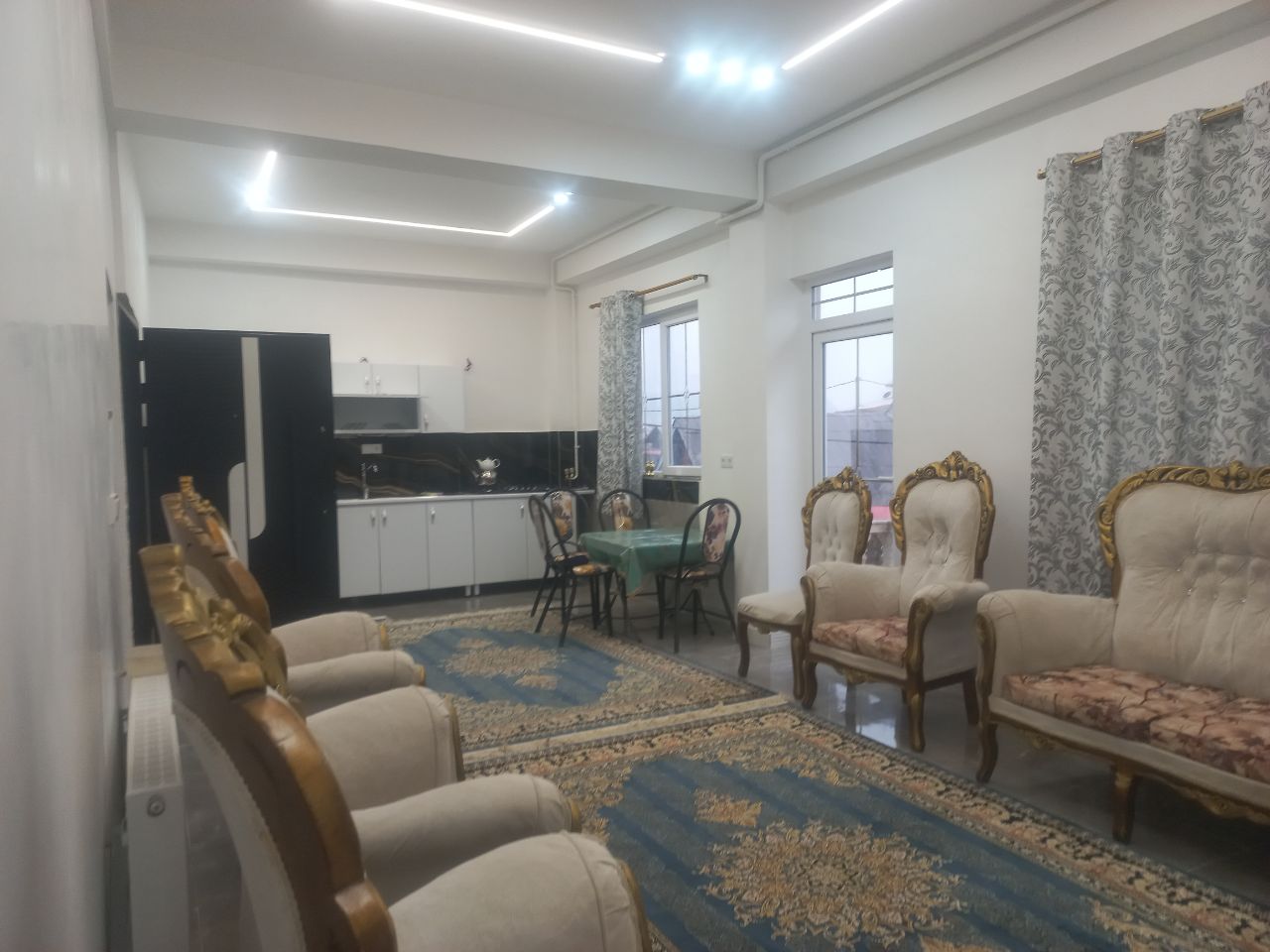 اجاره واحد سحرخیز لاهیجان