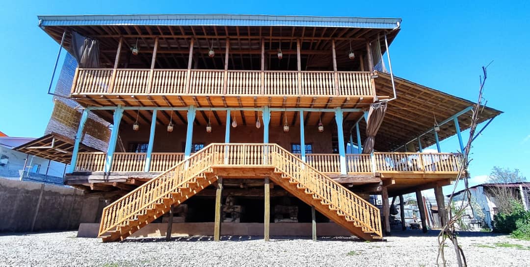 اجاره بومگردی حسنی لاهیجان